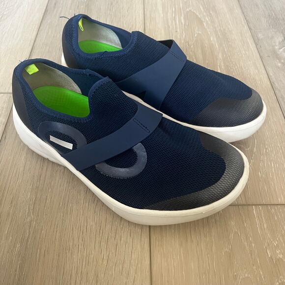 OOFOS OOmg Low Recovery Shoe Men's 8 / 41 Navy Blue Mesh Slip On - Picture 2 of 9